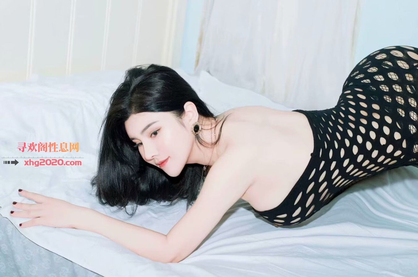 马达臀模特月亮