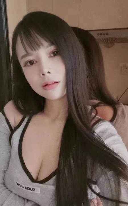 清纯大奶菲菲