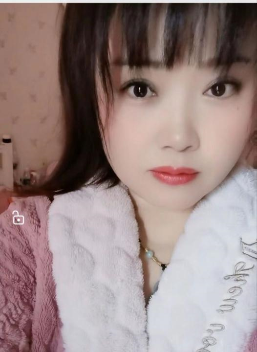 可以三通少妇雪梨