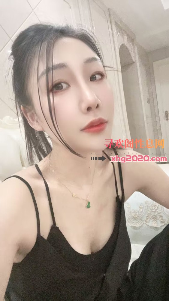 瑜伽美女莎莎老师