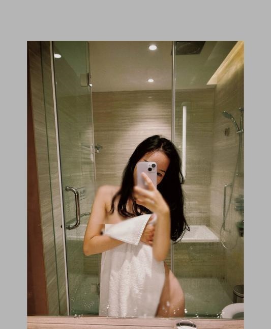 长腿女友小雅琳