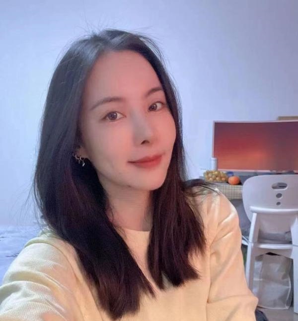 静安朱莉姐姐