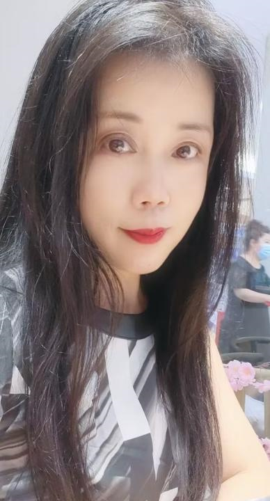 哈市很骚熟女姐姐