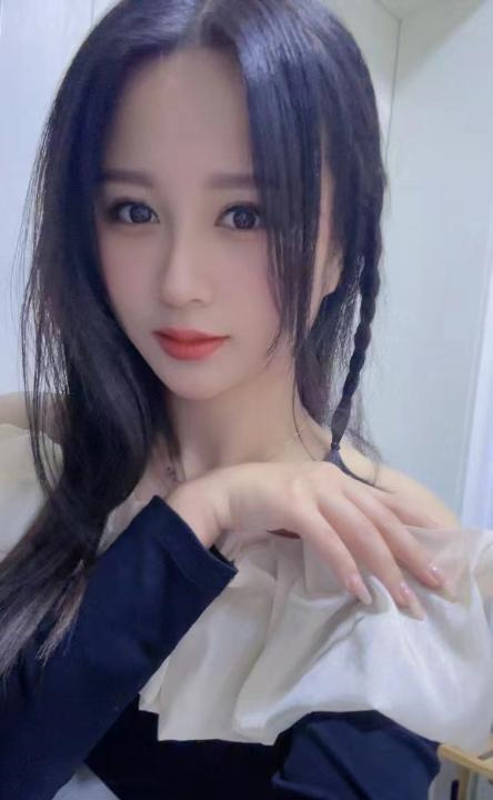 开心小可爱妹子