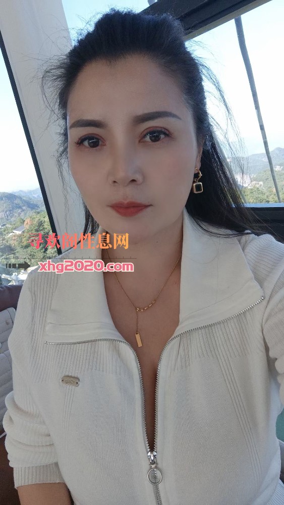 临平巨乳少妇