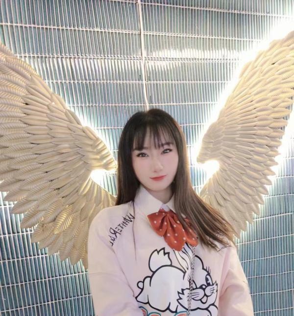 罗湖蜜桃甜妹