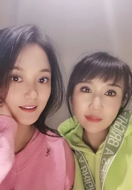 西湖区姐妹花