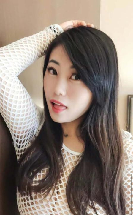 探世纪城萨日娜