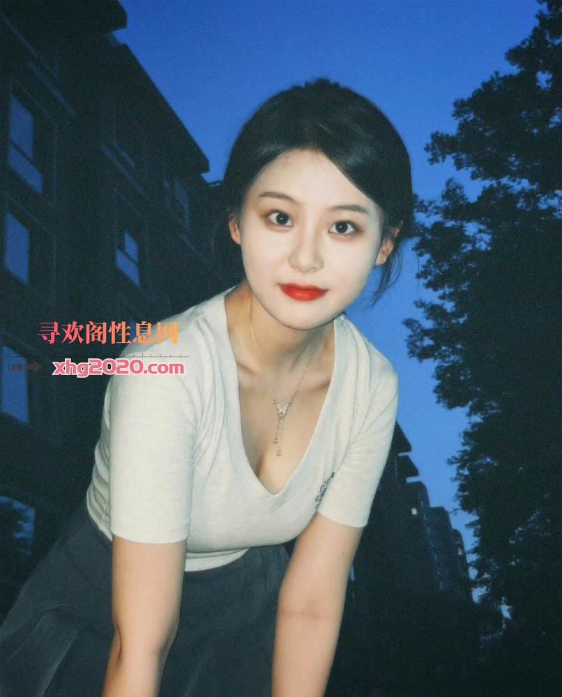 逼紧的小嫩妹