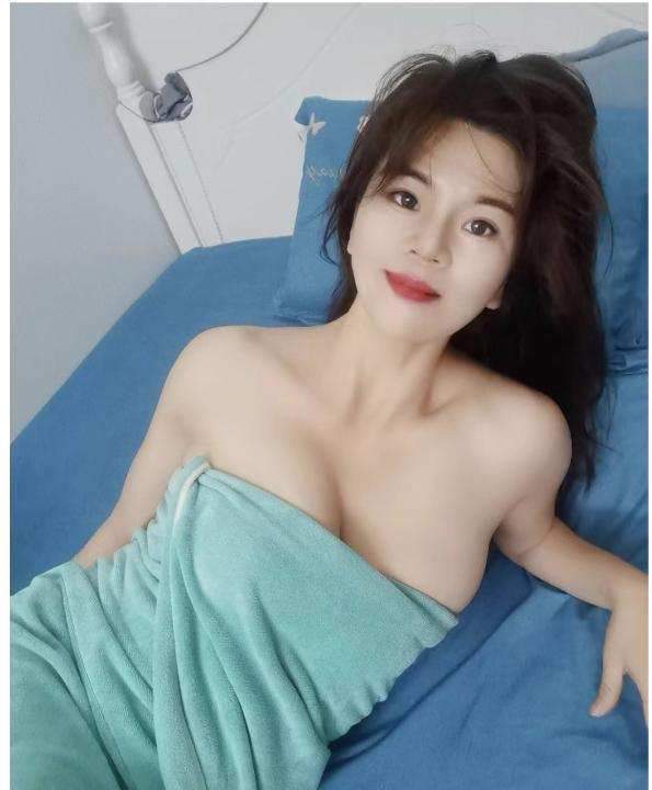 布吉骚诗诗