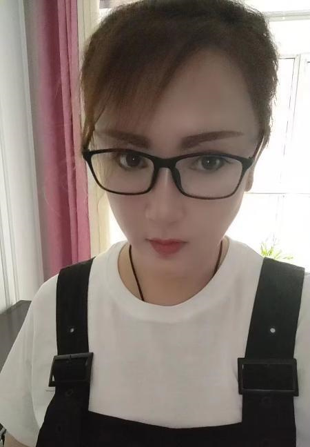 津南吾悦广场少妇