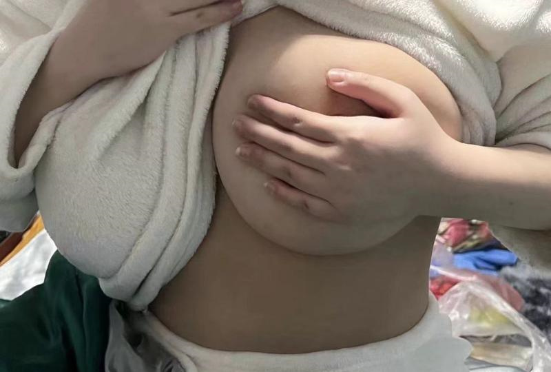风骚巨乳少妇
