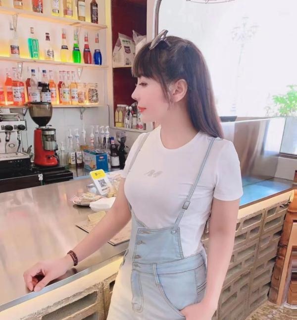 风骚豹纹女郎