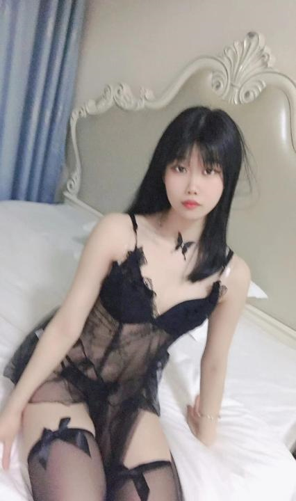 粉嫩的米儿