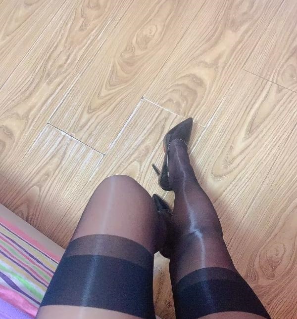 于洪性感少妇