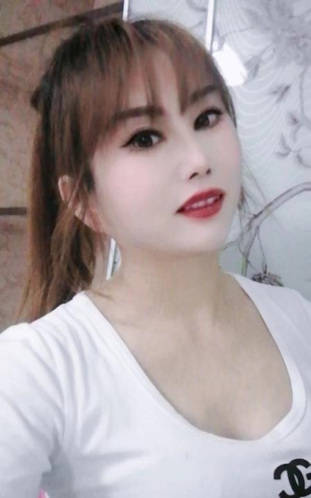 福田圆润少妇