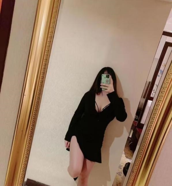 海珠巨乳小姐姐