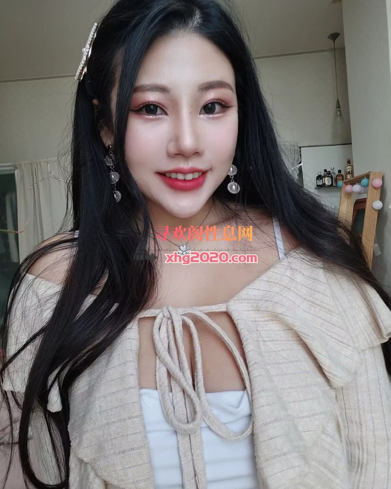 上海大胸舒服美女