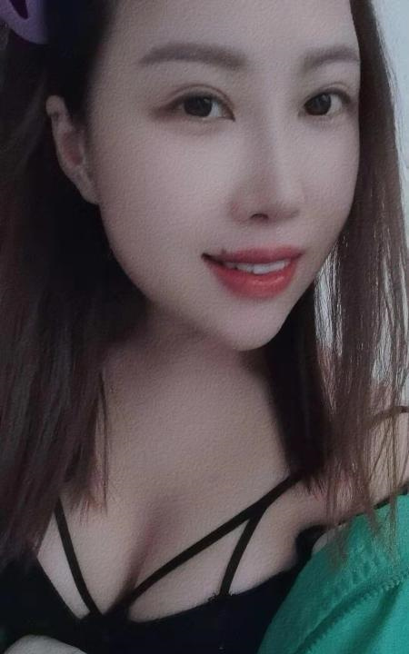 姑苏粉嫩少女