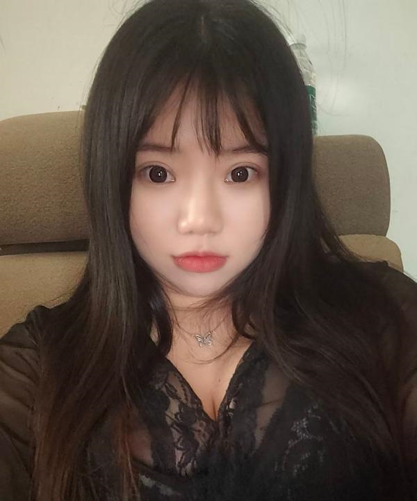 蜀山大奶妹