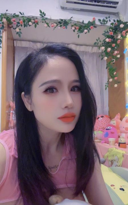 大胸美女老师会玩