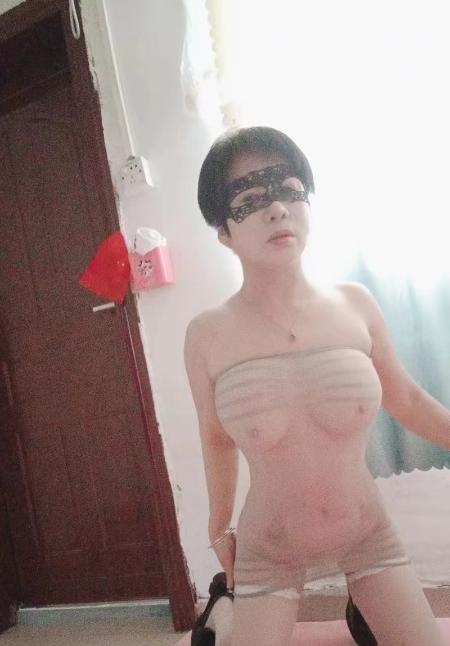 海珠区翘臀少妇