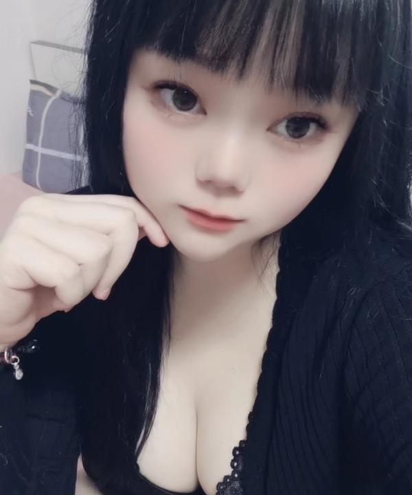 童颜美妆小婷婷
