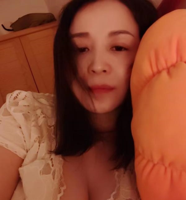 巨乳姐姐服务好