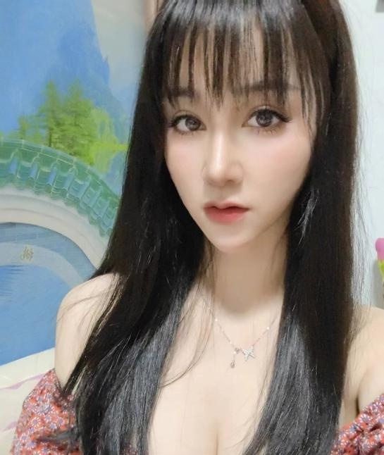 西湖美女秋秋