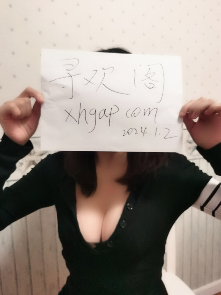 高颜值大胸露西