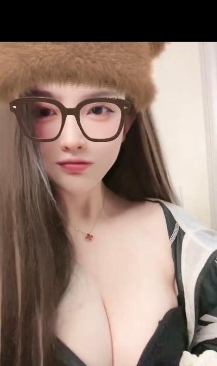 大奶歆倪