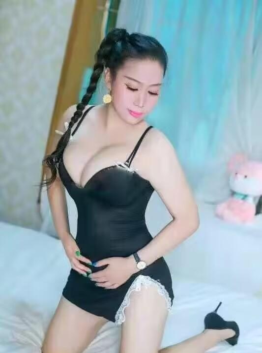 真胸大奶冰心姐