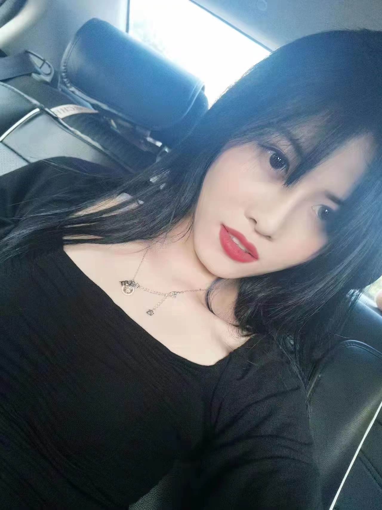 年轻颜值可爱妹子