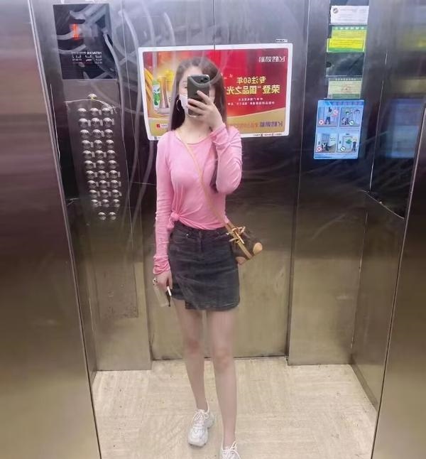 龙华清湖美女老师