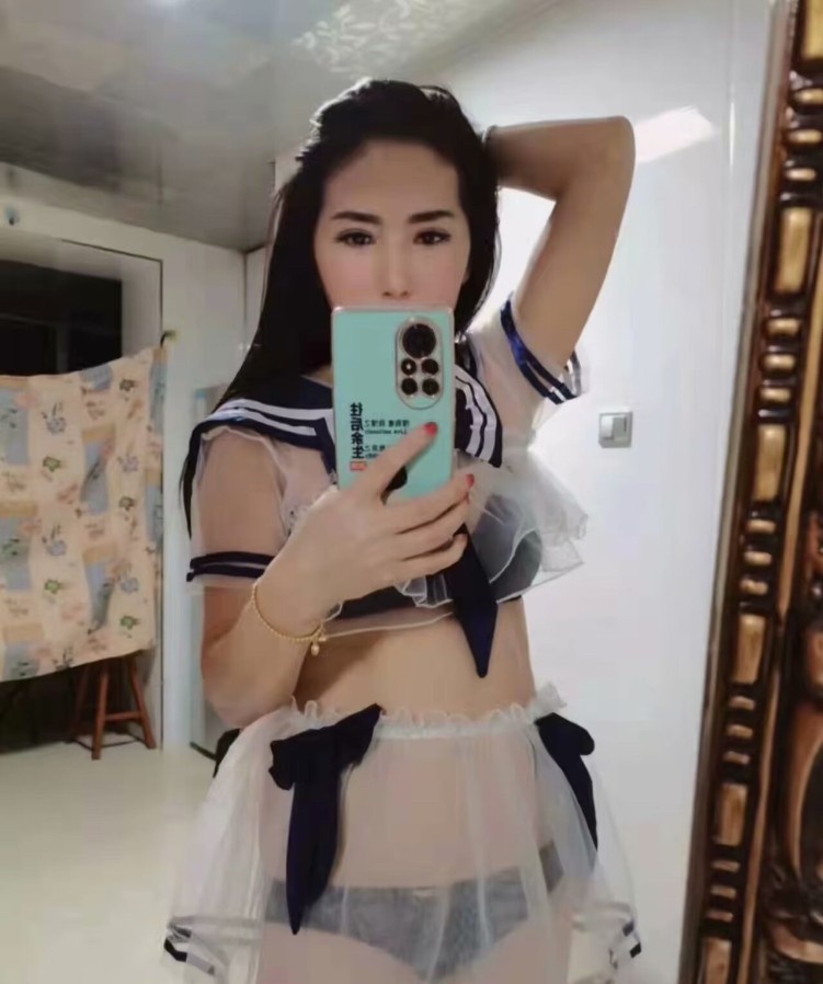 汽车厂新新姐
