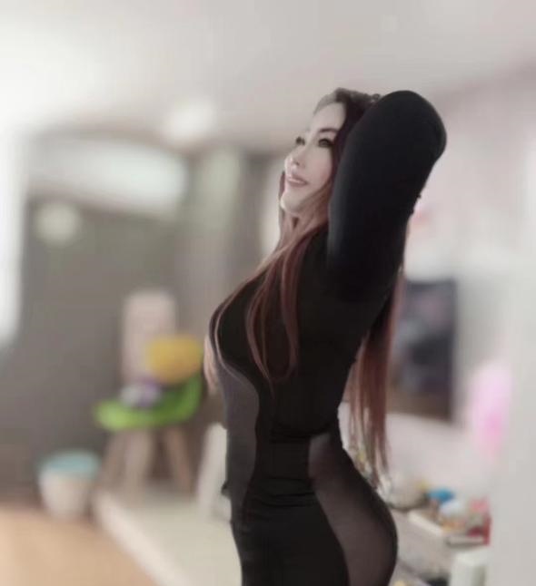 炮打熟女卡戴珊
