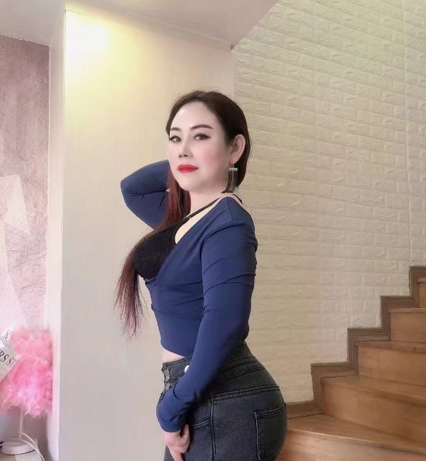 炮打熟女卡戴珊