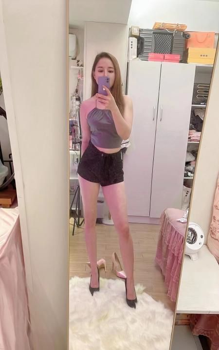 龙华颜值服务系雨涵