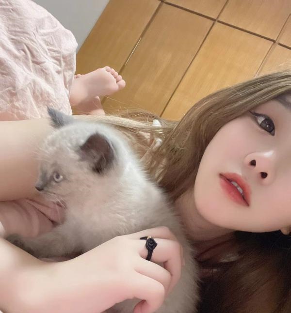 闵行年轻的小仙女