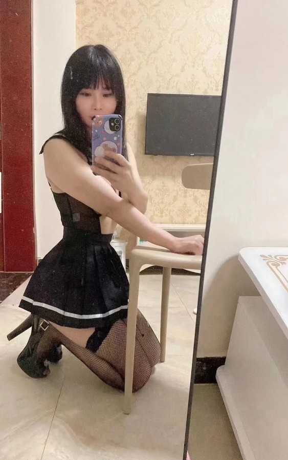 服务控小艺老师