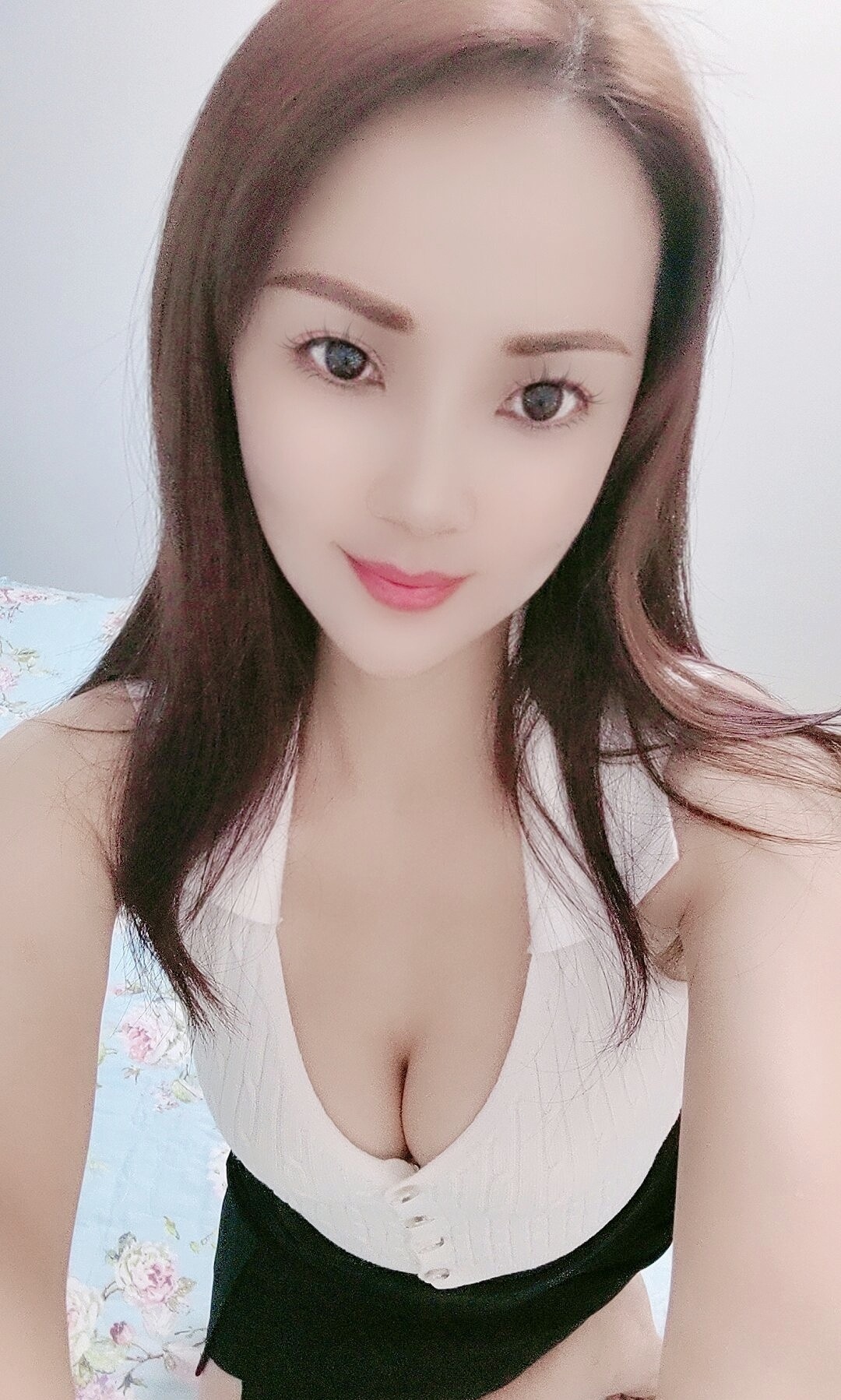 小巧玲珑的妹子