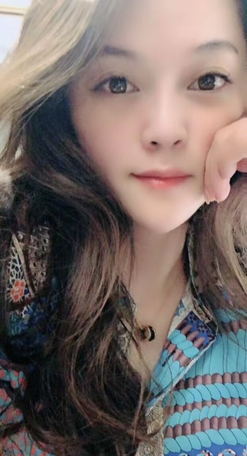 滨湖公寓少妇