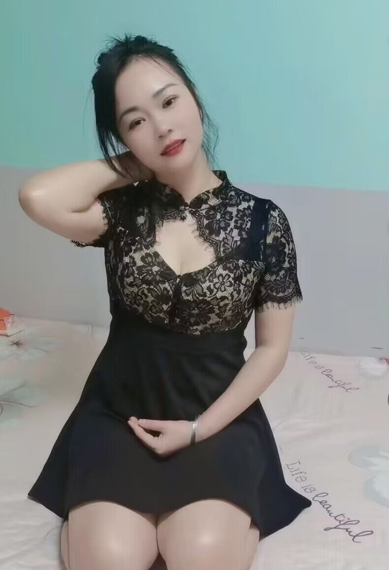 丰满女人服务系