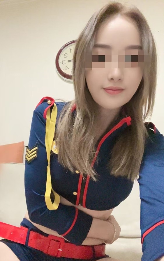 服务性小姐姐西关果果