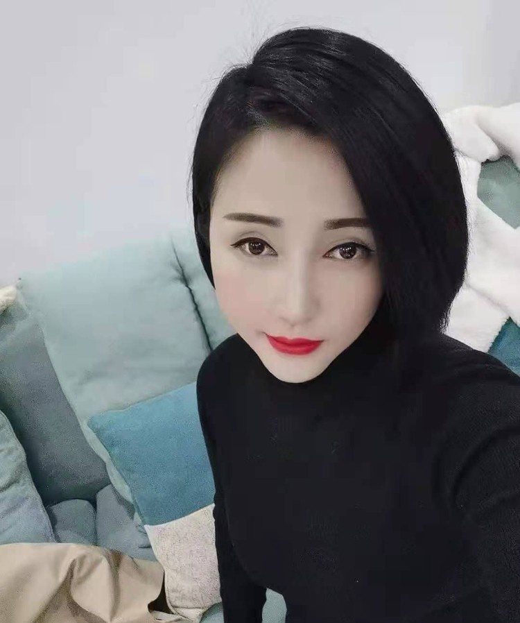 美女嘉丽