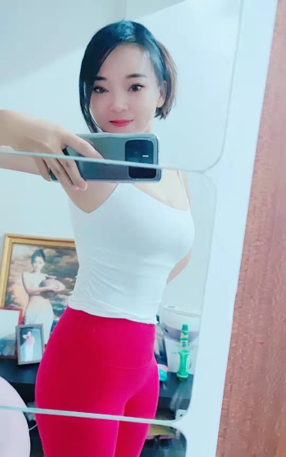 瑜伽美少妇