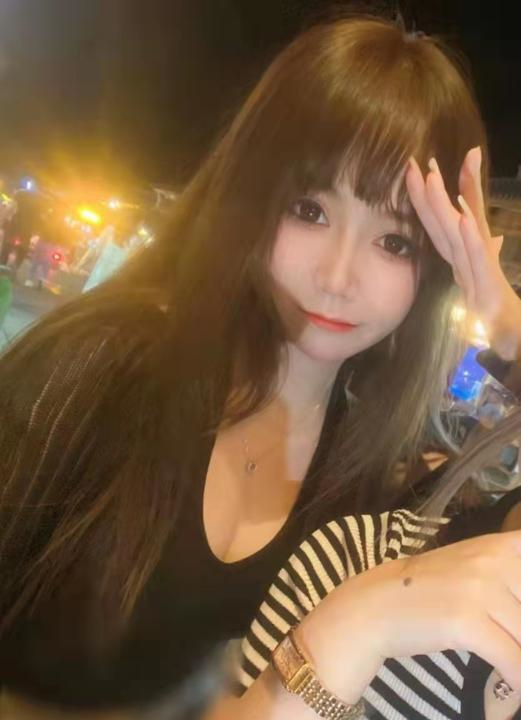 绿地云尚小姐姐
