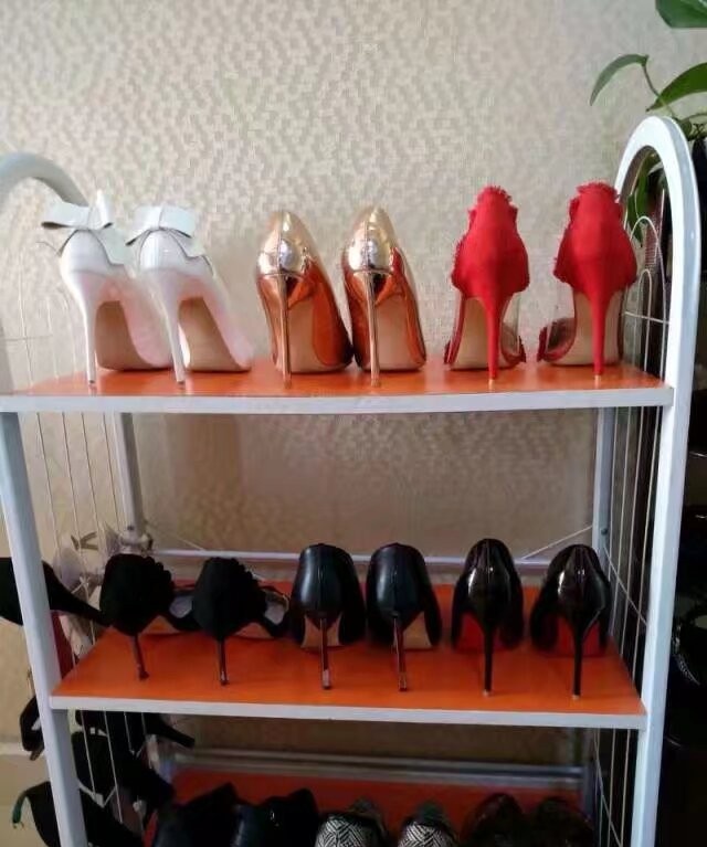 身材很好的服务型少妇