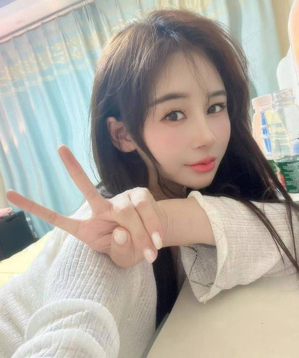 馒头逼小结巴