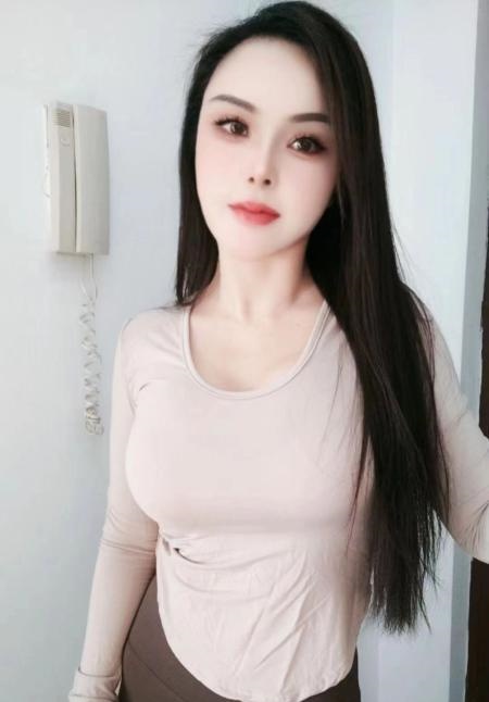 新宫大胸美女